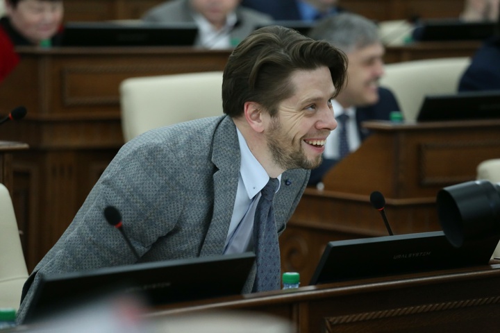 Dist Photo 1