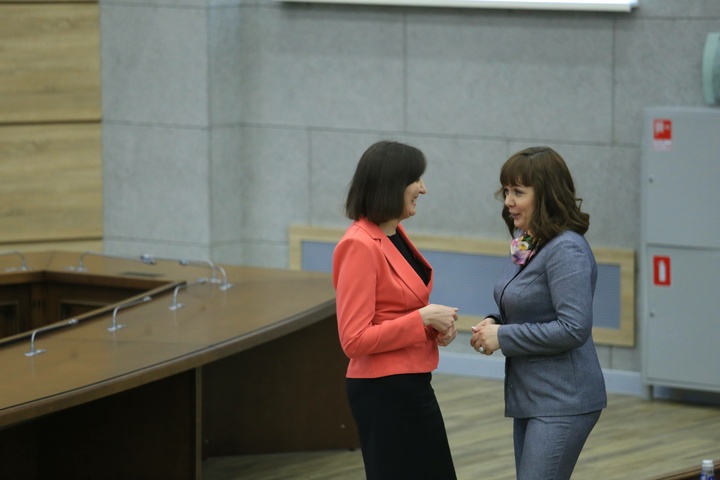 Dist Photo 1