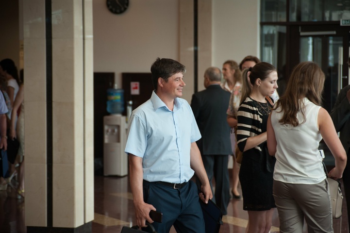 Dist Photo 1