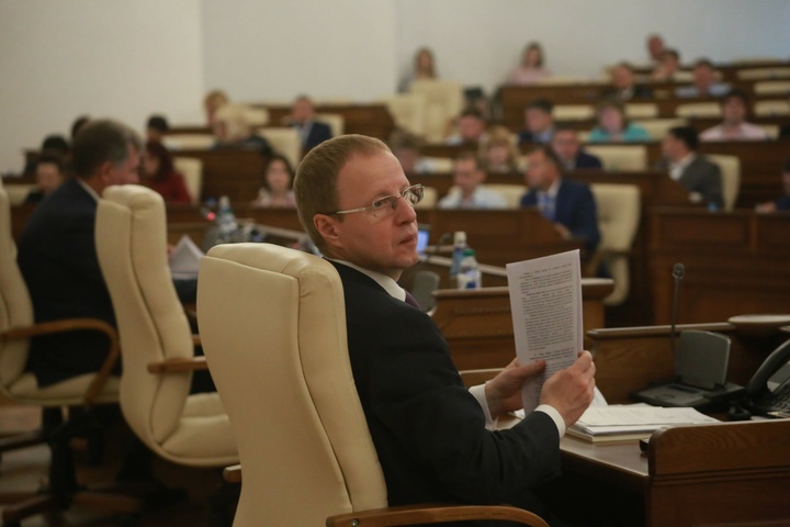 Dist Photo 1