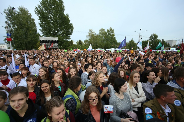Dist Photo 1