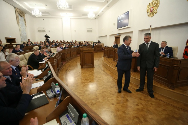 Dist Photo 1