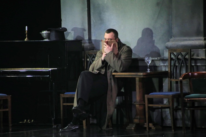 Dist Photo 1