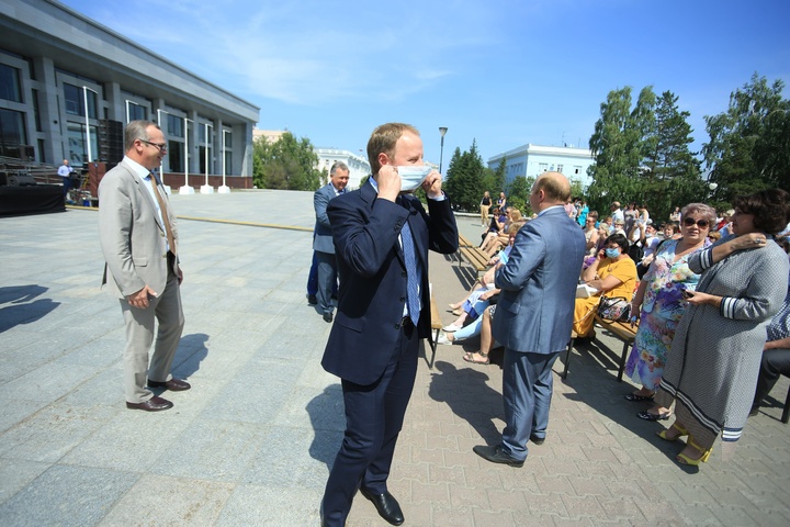Dist Photo 1
