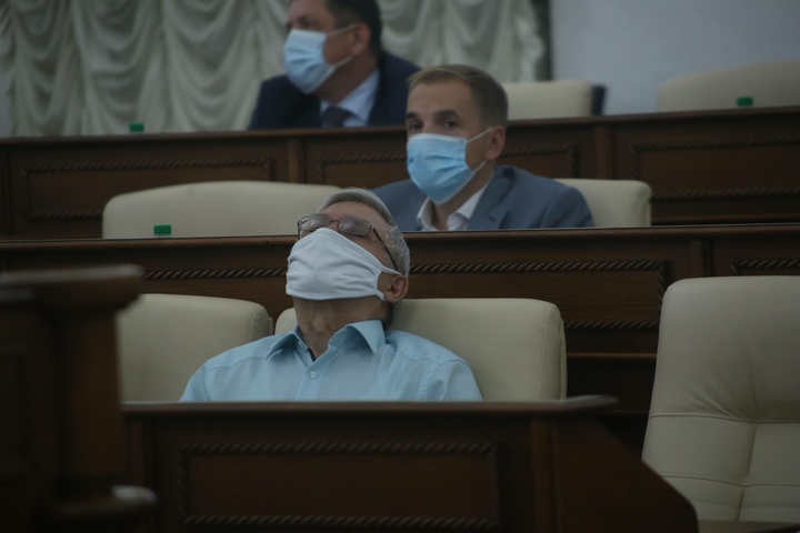 Dist Photo 1