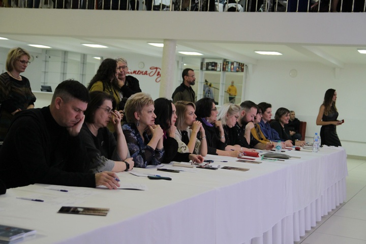 Dist Photo 1