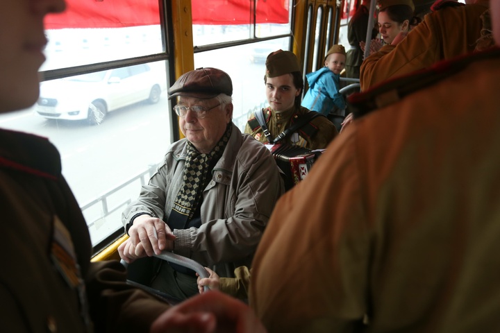Dist Photo 1