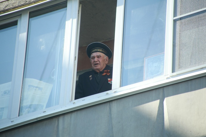 Dist Photo 1