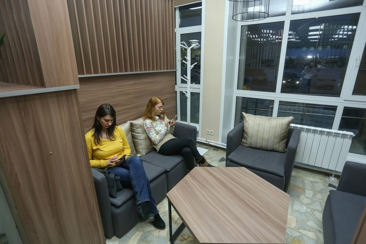 Dist Photo 1