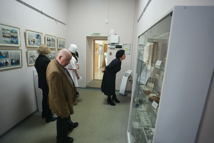 Dist Photo 1