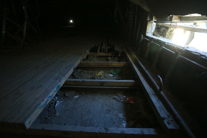 Dist Photo 1